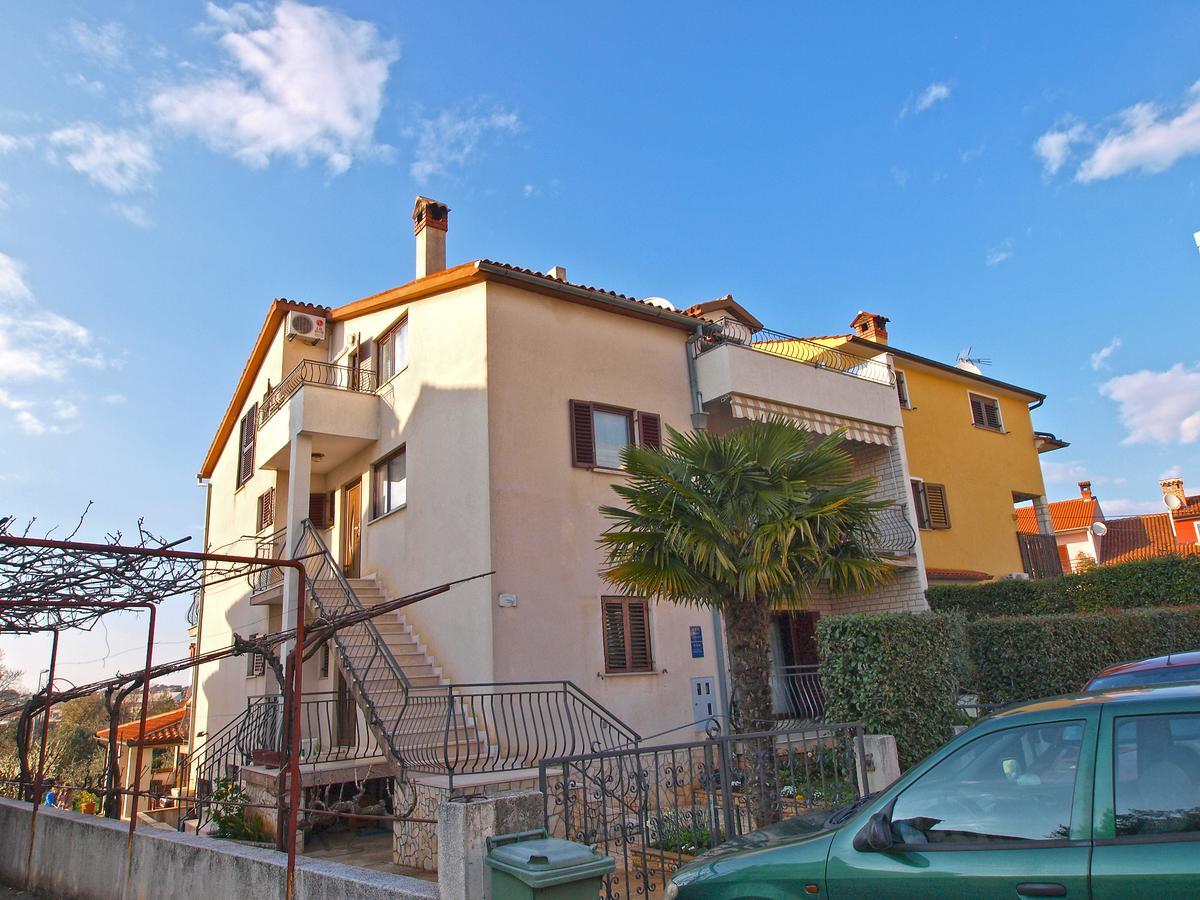 Apartments Milan 1048 Ровинь Экстерьер фото