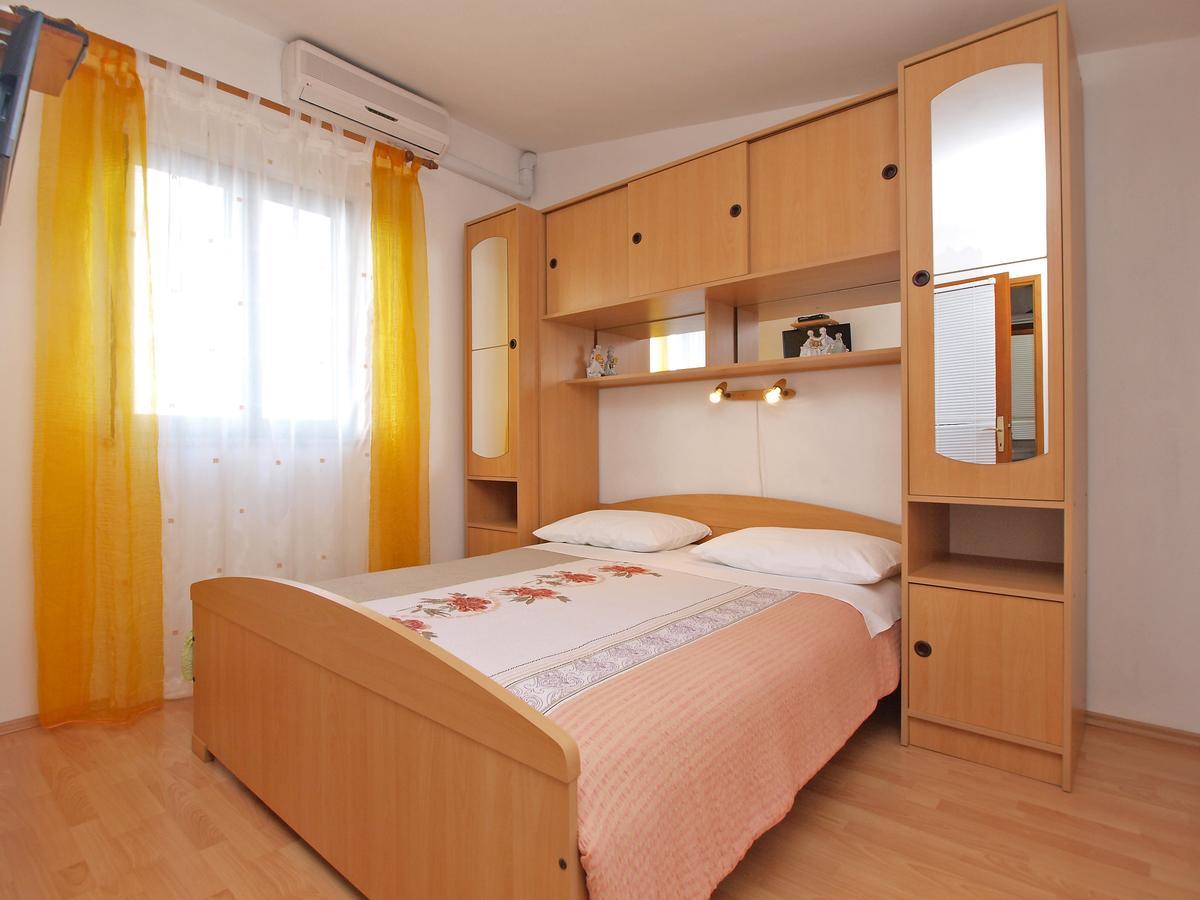 Apartments Milan 1048 Ровинь Экстерьер фото