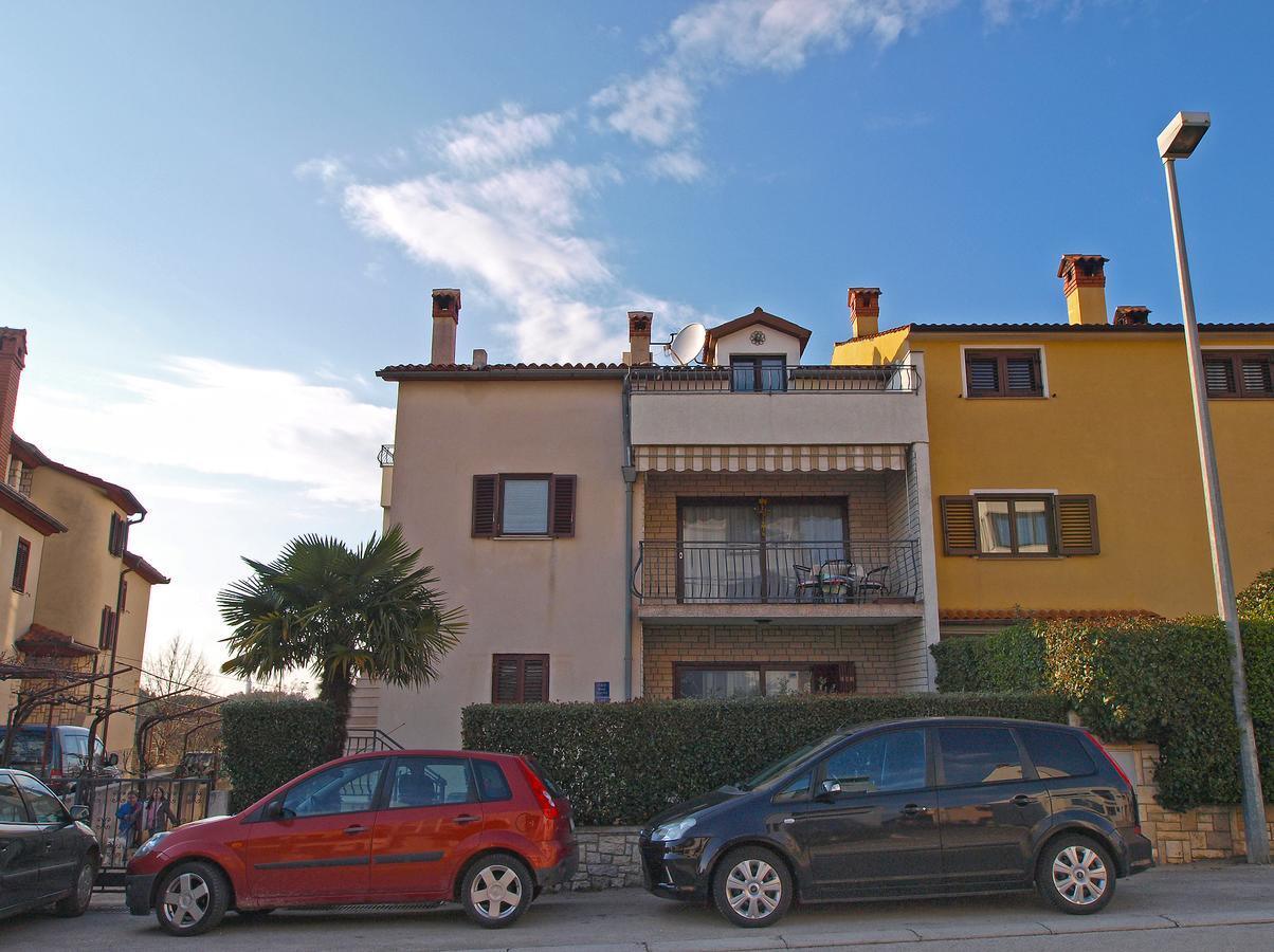 Apartments Milan 1048 Ровинь Экстерьер фото