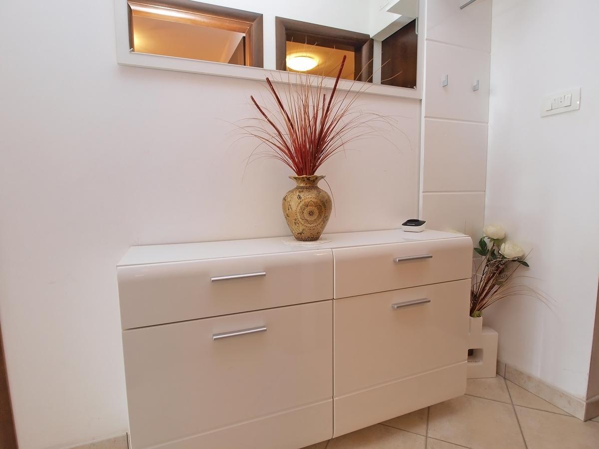 Apartments Milan 1048 Ровинь Экстерьер фото