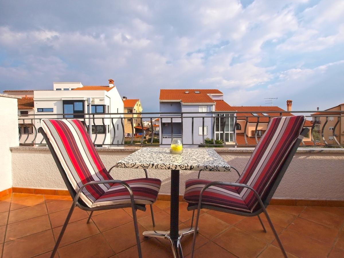 Apartments Milan 1048 Ровинь Экстерьер фото